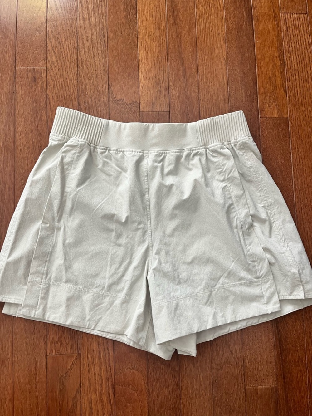 Lululemon Khaki High Waist Casual Shorts